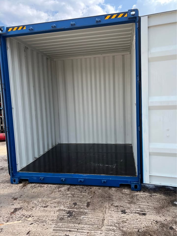 8ft x 8ft Shipping container store